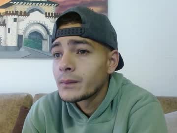 Jeffstyle18 • feet • 26y • In your heart ? • public