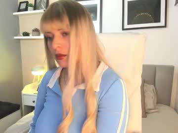 Jenniekim_18 • bigtits25y • In your naughty dreams? • public