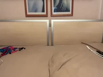 Jerojero17 • mistress • 42y • Portugal • public