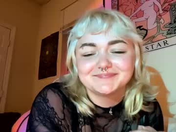 Jewelsnastyy • tanlines • 19y • Kentucky, United States • public