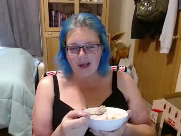 Jezkallah • curvy • 37y • USA • public