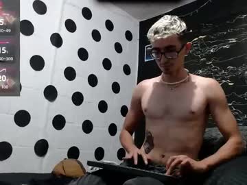 Jhosuamoore • milf23y • medellin • public