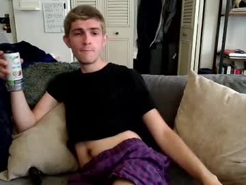 Johnresmain • twink • 22y • New York, United States • away