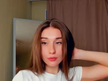 Jolenerappleye • skinny • 18y • In ur dreams • public