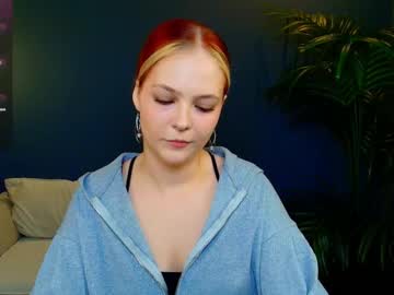 Jolly Bean • blonde • 20y • Orange planet • hidden