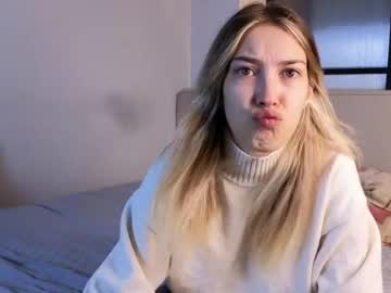 Jolyndeb • shy • 18y • Poland • public