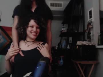 Jonmessfan • curvy • 0y • United States • public