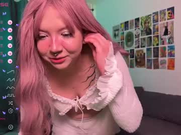 Jooycetreier • smalltits • 22y • Estonia • public