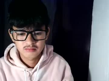 Live cam boy Josh_iew – Hot Male Cams