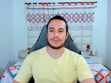 Juan  Jimenez • dildo • 23y • Antioquia, Colombia • public