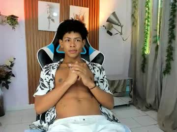 Live cam boy Juan_contreras7 – Hot Male Cams