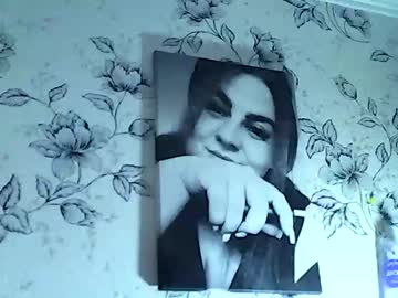 Judithqkiss • bigboobs • 27y • Canada • public