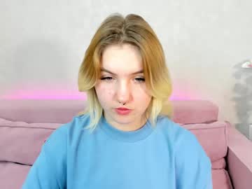 julia_jips - Free Live Cam Model Online