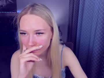 Juliadaisy • blondegirl • 18y • North Holland, The Netherlands • public