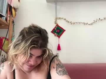 Julialivre • brazilian • 0y • So Paulo, Brazil • public