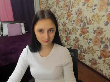 Julietmonli • cute • 19y • Serbia,Belgrade • public