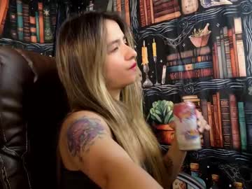 Julietta  Jackson • hairypussy • 20y • far far away • public