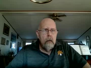 Justlusting51 • edging • 0y • Michigan, United States • public