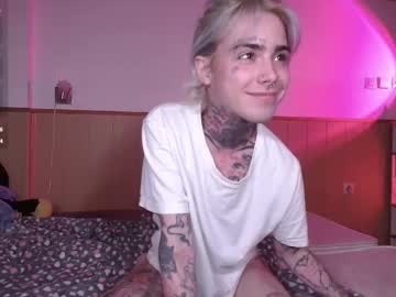 Juuzou Kit • ftm • 24y • emoland, kitty town • public