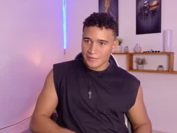 Live cam boy Kaii_morgan – Hot Male Cams