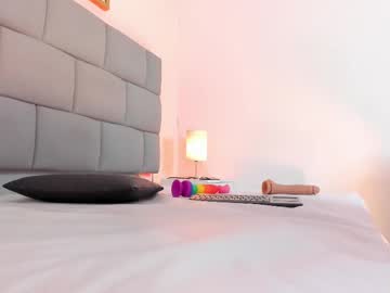 Kailyn 1 • latina • 26y • Your Dreams • public