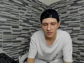 Live cam boy Kami_doublehot – Hot Male Cams