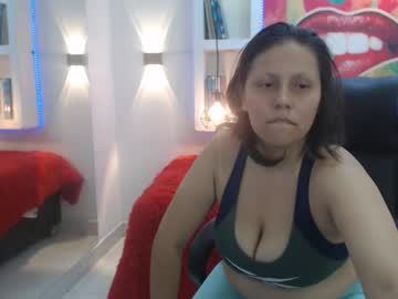 Kati Momy • dirty • 23y • colombia • public