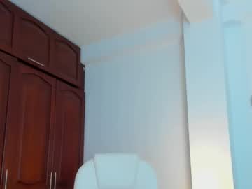 Katyajhonss • latina • 28y • Colombia • public