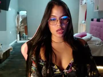 Keikim  • bigass • 0y • Medellin • public