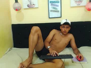 Live cam boy Keinner_monstercock, 18 yrs – Hot Male Cams