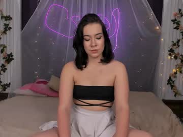 kellyfleur - Live Cam Model Online on Ted's Cam Directory