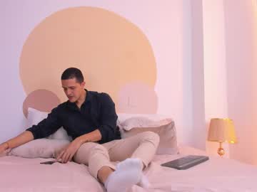 Live cam boy Kieranthornton, 29 yrs – Hot Male Cams