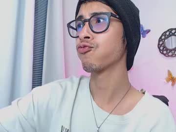 Live cam boy Kingdanny_8, 26 yrs – Hot Male Cams