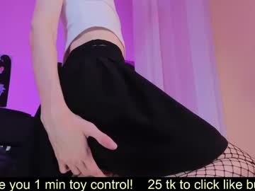 Kira Long • bigcock • 21y • East Europe • public