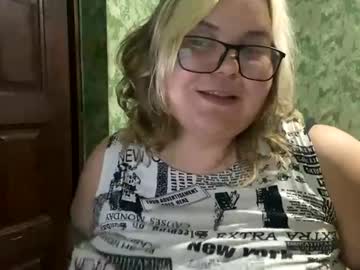 Kiracobb • bbw • 34y • in your heart • public