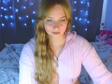 kitten_kiss - Live Cam Model Online on Ted's Cam Directory