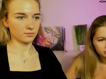 Kity Blonde • feet • 18y • u heart • public