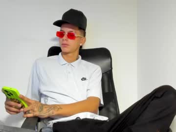 Kobe Bryantt • young • 19y • Colombia • public