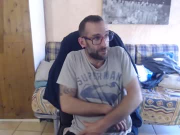 Kooosa • hairy • 36y • france • public