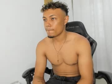 Live cam boy Kotty_mcklein, 21 yrs – Hot Male Cams