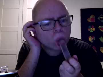 Kreolsk34 • pussy • 0y • Oslo County, Norway • public