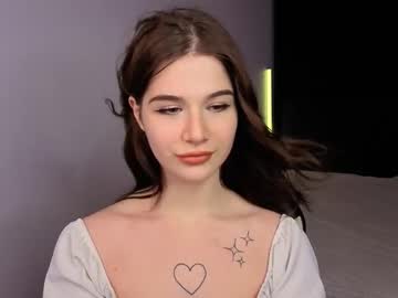 Krispy Girl Star • new • 18y • Latvia • private