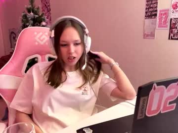 Kristalmohead live cam profile photo