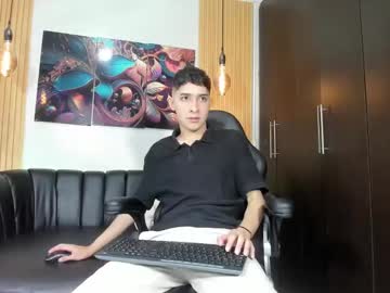 Kygo_williams • feet23y • Colombia • public