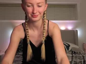 kyliexxrose - Live Cam Model Online on Ted's Cam Directory