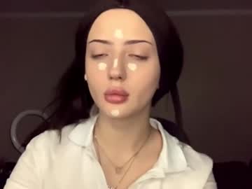 Laceyegizi • shy • 18y • Somewheree, who knows • public