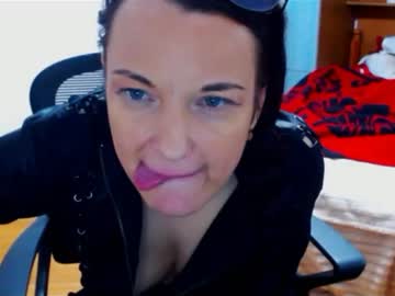 Ladylhoty • ebony • 20y • Paradise City • public