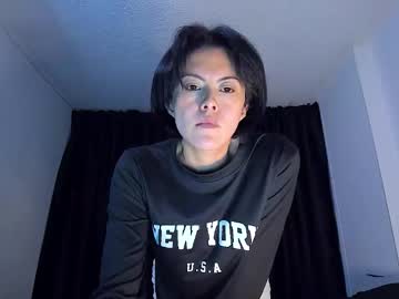 Ladyq92 live cam profile photo — HD — feet — age 26 — In your bed ?