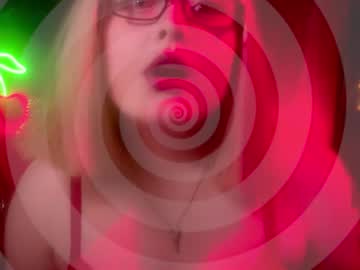 Ladysofianeon • sissy • 29y • Mountains • public