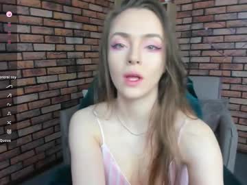 lama_mooreee - Free Live Cam Model Online